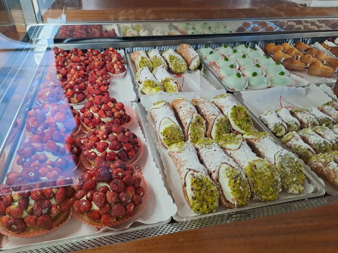 7d6ec444 9b61 419d 9a2d 12fdd5d91d8d 1 catania do eat better