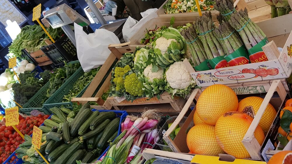 farmers market vegetable stall